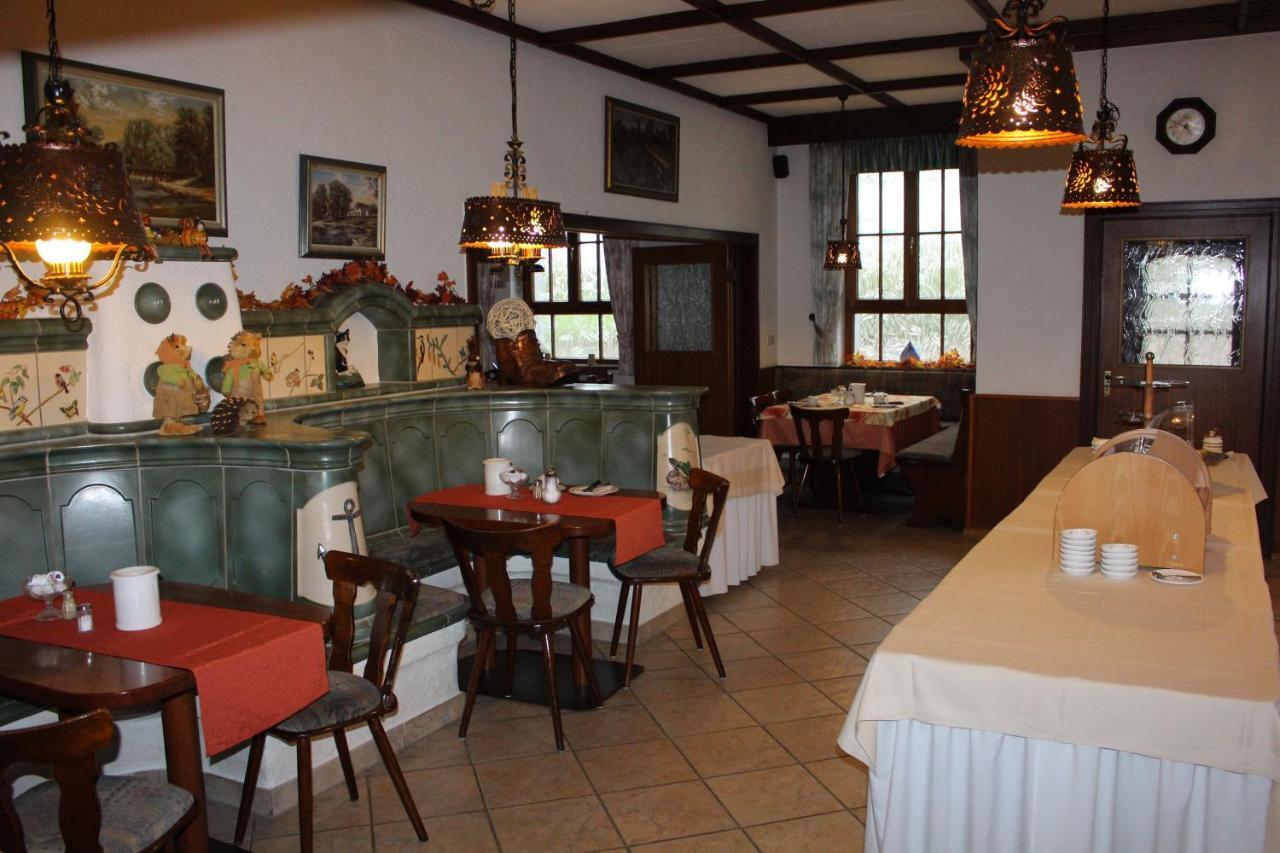Hotel Anker Garni Раштатт Экстерьер фото